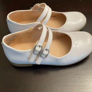 White toddler dress shoes